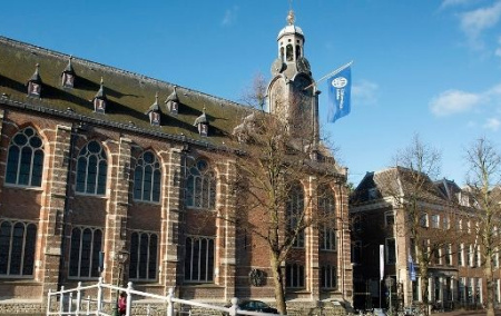 Universiteit Leiden.jpg